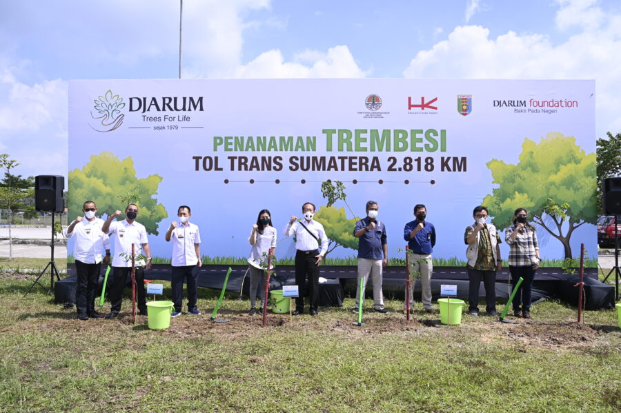 Program Trees for Life Hijaukan Tol Trans Sumatera