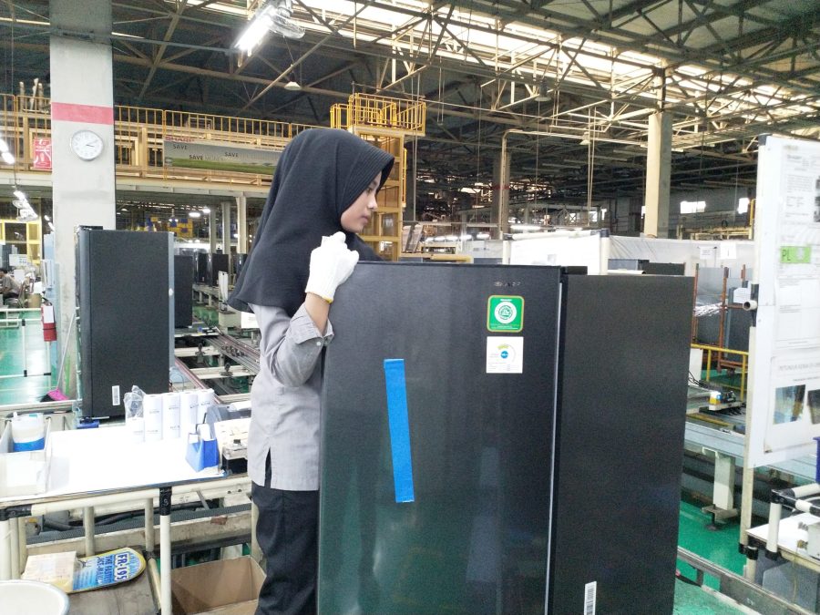 Sharp Indonesia Capaian Produksi Lemari Es Ke -25 Juta Unit