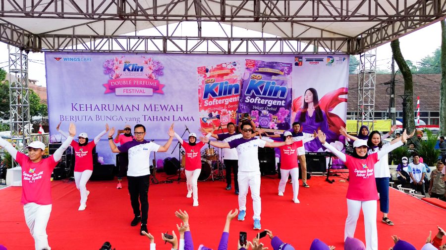 Dua Pemimpin Jawa Barat Hadiri SoKlin Softergent Double Perfume Festival