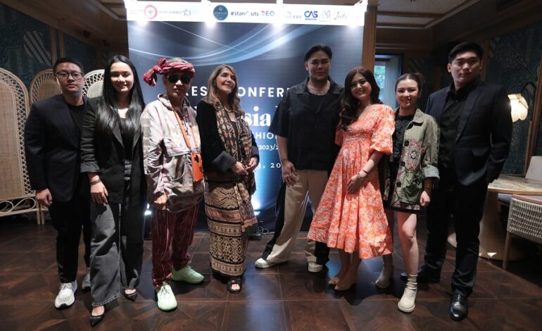 7 Desainer & Jenama Fesyen Indonesia Melenggang di New York Fashion Week – The Shows Spring Summer 2023/2024