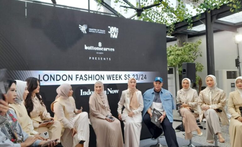 Buttonscarves Beauty Dukung Modest Fashion Indonesia di London Fashion Week Spring Summer 2023/2024