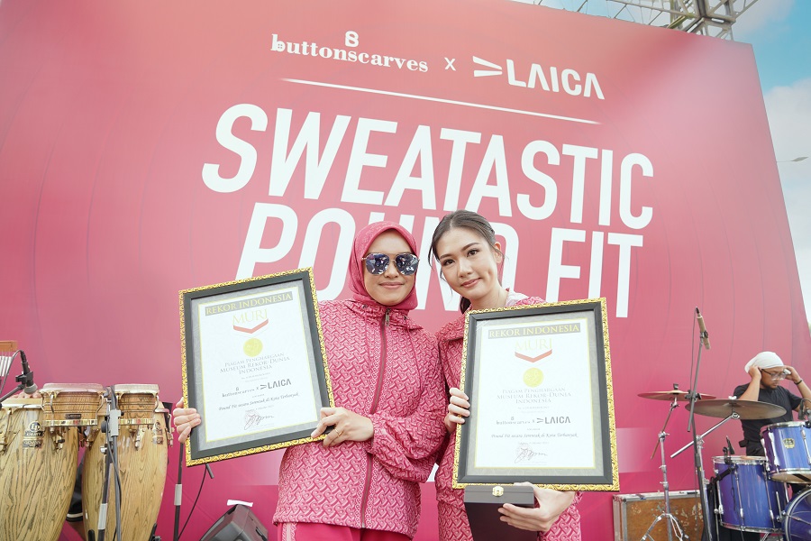 Kolaborasi Buttonscarves dan LAICA Pecahkan Rekor Muri Dengan Pound Fit Massal