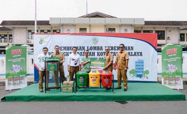 Supersol Gotong Royong Bersih Bebas Dari Kuman di Dua Kota