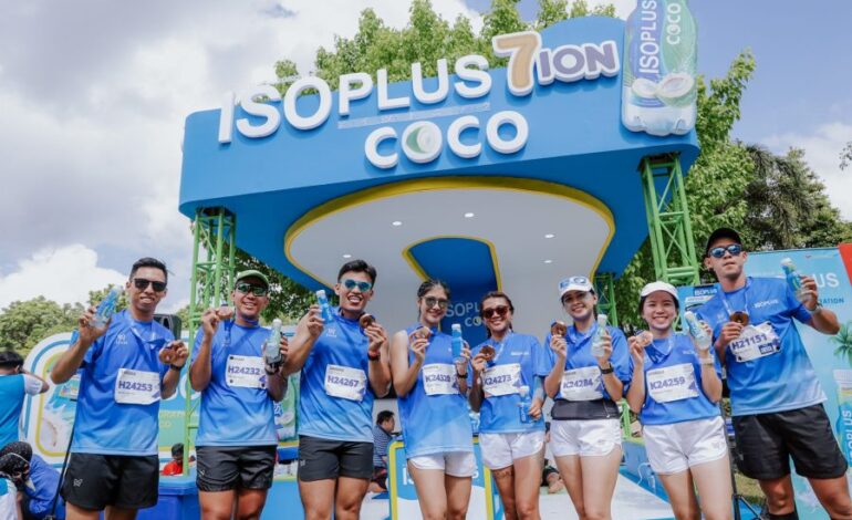 ISOPLUS Dukung Perjalanan Excellent Pelari Borobudur Marathon 2023 