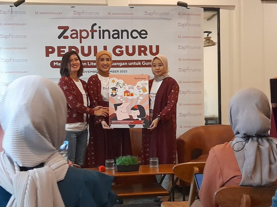 Rayakan Ulang Tahun Ke-14, Zapfinance Dorong Literasi Keuangan Guru di Indonesia