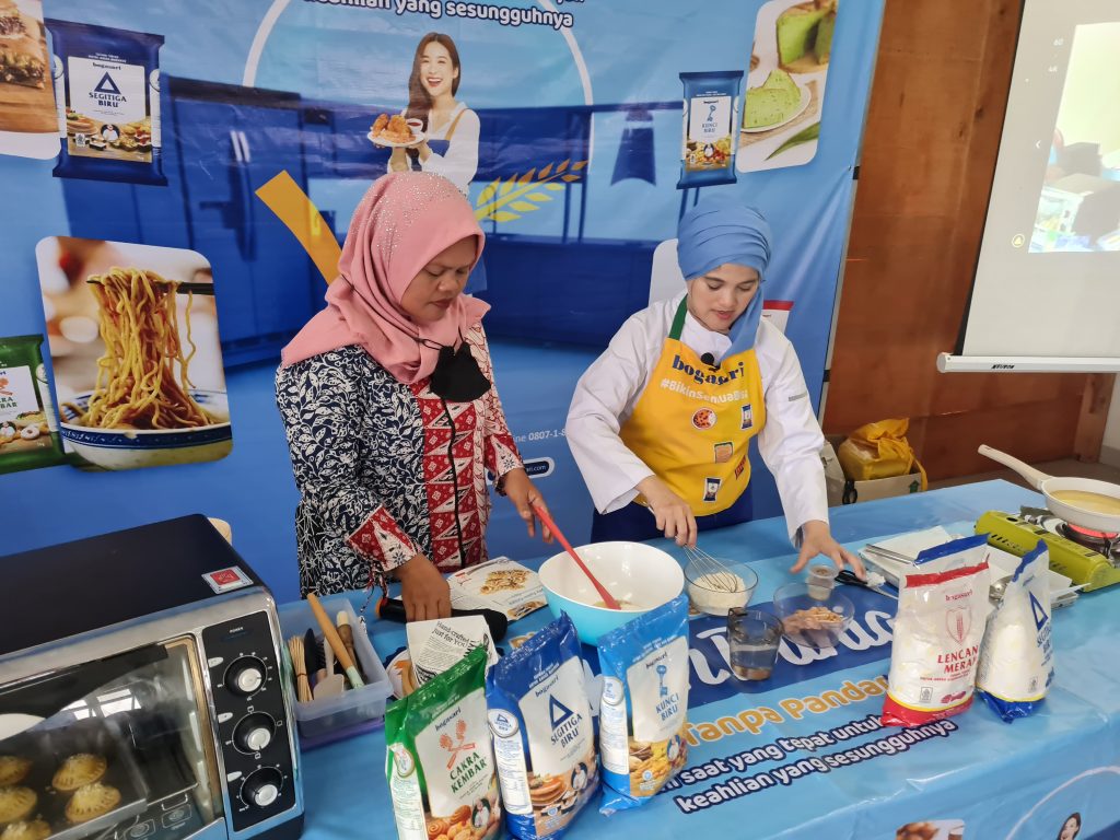 Program Sajian Bersama Bogasari Berdayakan Para Ibu Kembangkan Industri UKM