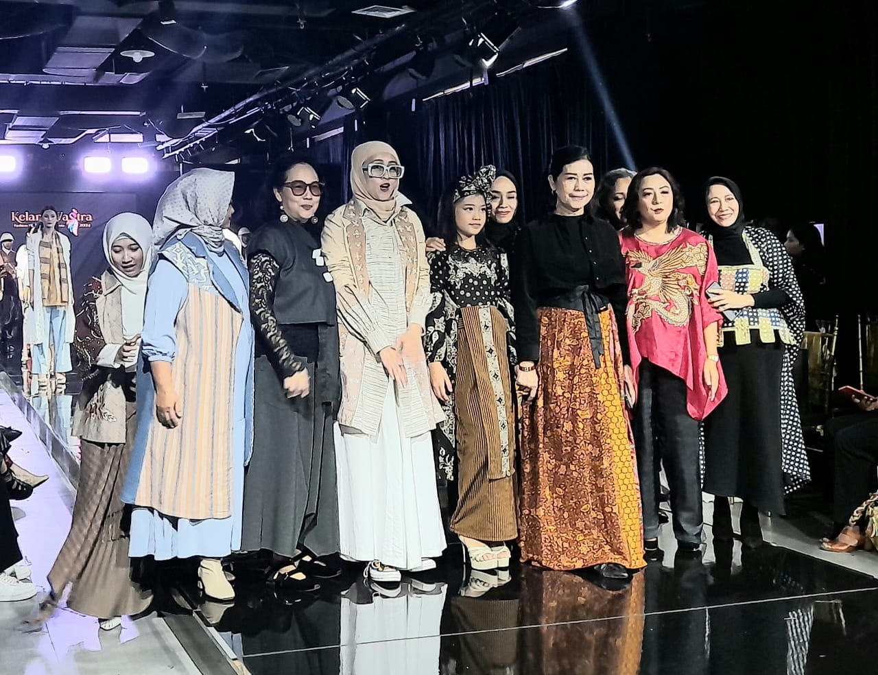 Ambil Bagian Pada Kelana Wastra Fashion Fest, IFC Bersama BUMN Perluas Pasar Wastra Indonesia