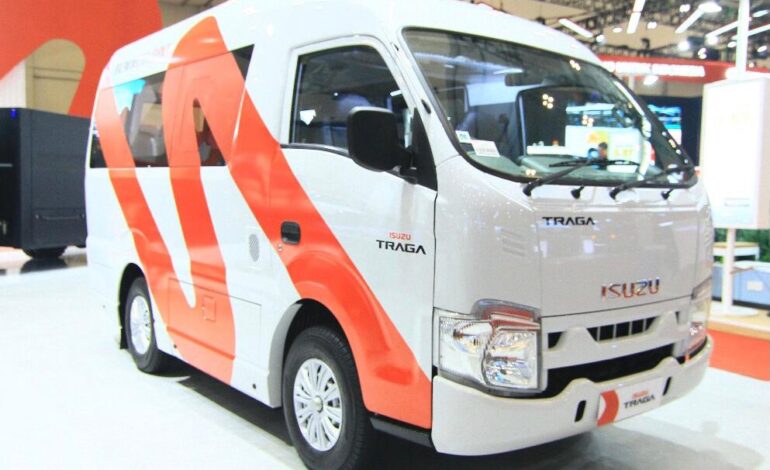 Isuzu Traga Bus Siap Jadi Pilihan Transportasi Indonesia