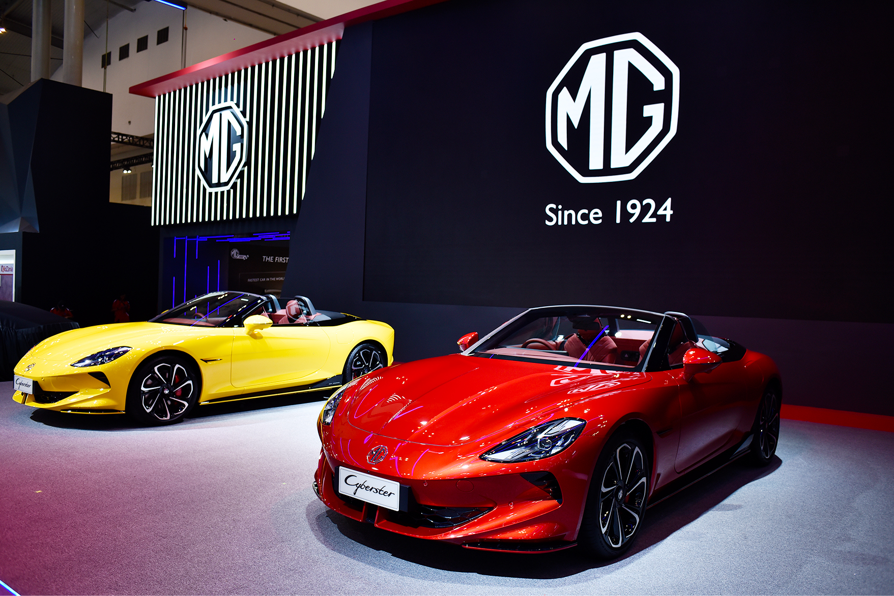 MG Cyberter Perkenalkan EV Roadster Pertama di Dunia, Berikut Lineup MG Di GIIAS 2024