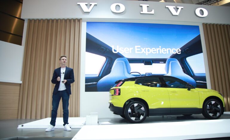 Juara 2024 World Urban Car Volvo EX30 SUV Tampil Perdana di GIIAS 2024