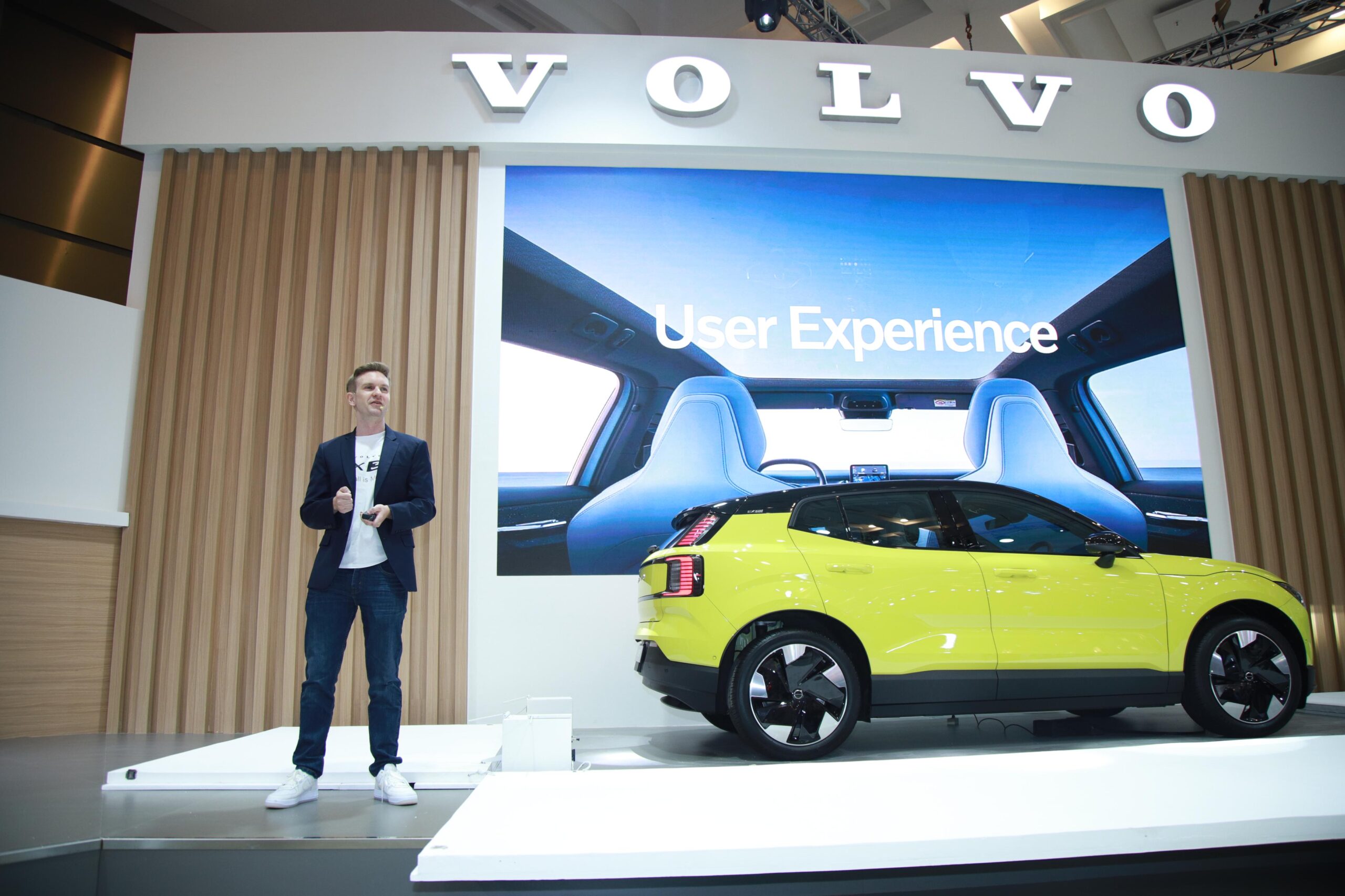 Juara 2024 World Urban Car Volvo EX30 SUV Tampil Perdana di GIIAS 2024